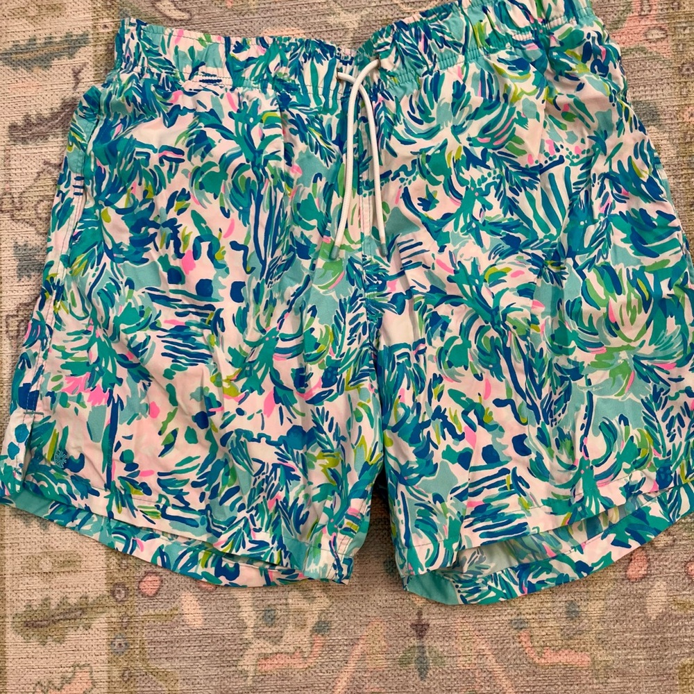 Lilly Pulitzer Men's Swim Trunks - Size M